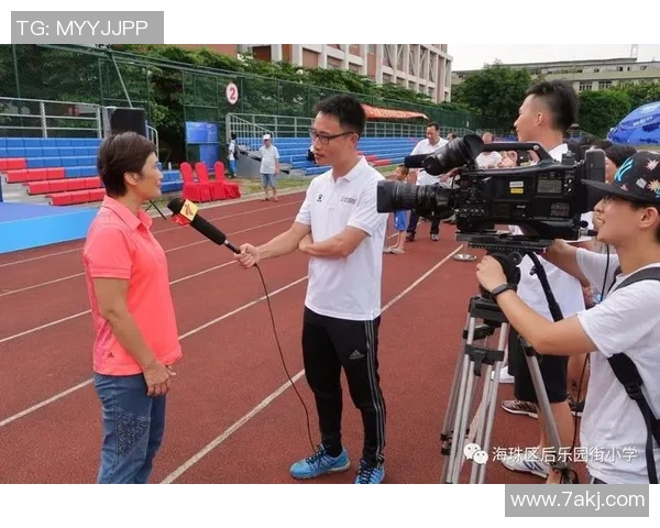 武汉足球队与南京足球队赛后分析:比赛节奏与战术对比探讨